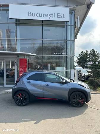 Toyota Aygo X 1.0l CVT UNDERCOVER - 1