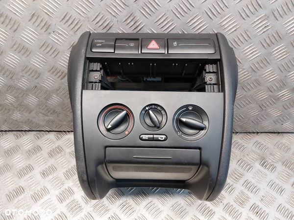 PANEL NAWIEWU KONSOLA ŚRODKOWA RAMKA + RADIO SEAT LEON I - 2