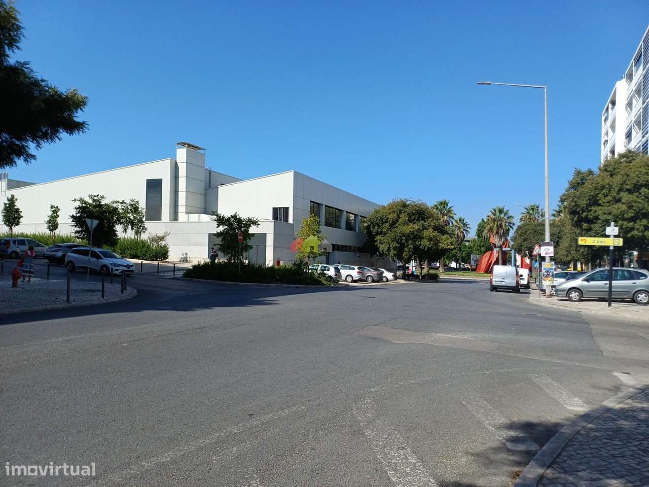 Garagem com 263 m2 no Bairro Afonso Costa - Setúbal-20