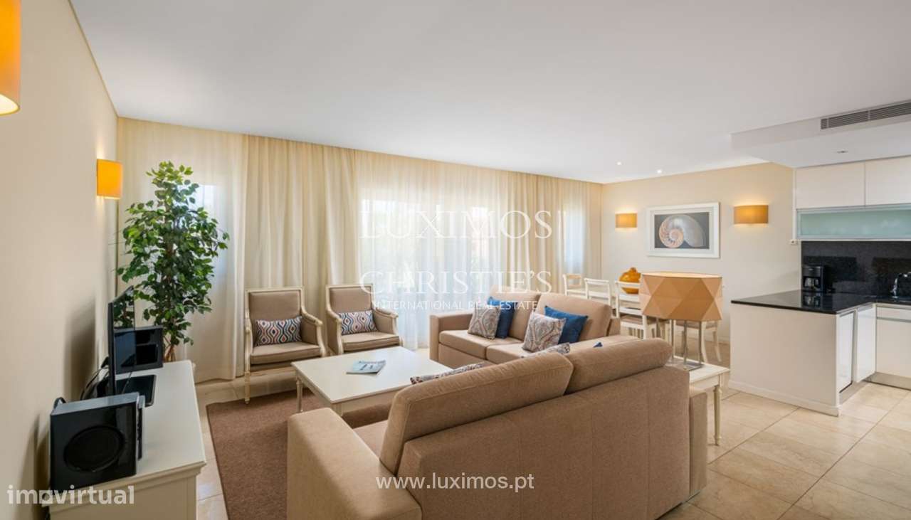 Moradia em empreendimento turístico, para venda em Carvoeiro, Algarve - Grande imagem: 4/22