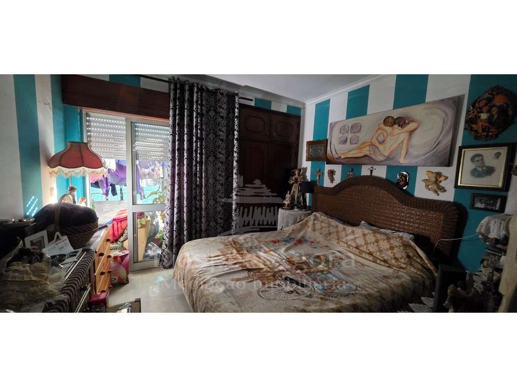 Apartamento T2 com Sótão, Varanda e Marquise - Junto a Escolas e Tr...-6