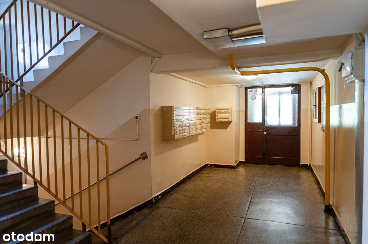 Przestronne mieszkanie na osiedlu Kombatantów-16