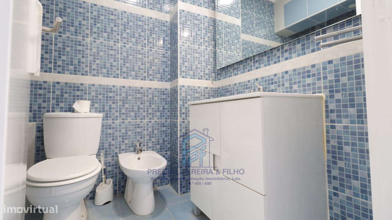 Apartamento T2 Remodelado - Rio Tinto | Centro - Junto ao Continente-16