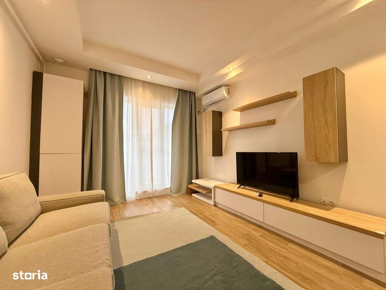 COSMOPOLIS - Apartament 2 camere, vedere piscina - Imagine principală: 2/10