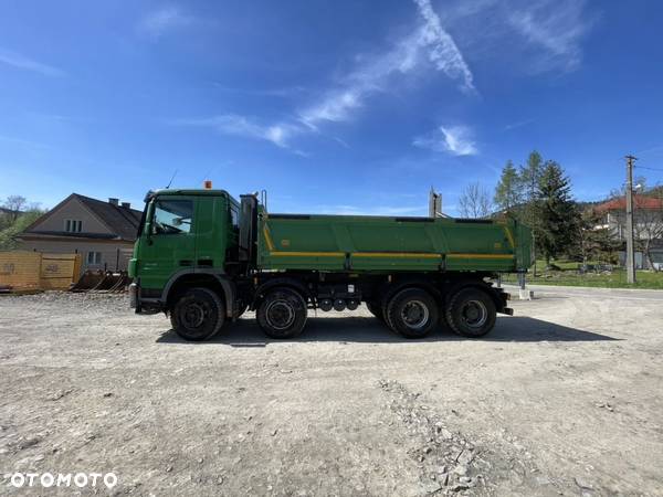 Mercedes-Benz Actros - 3