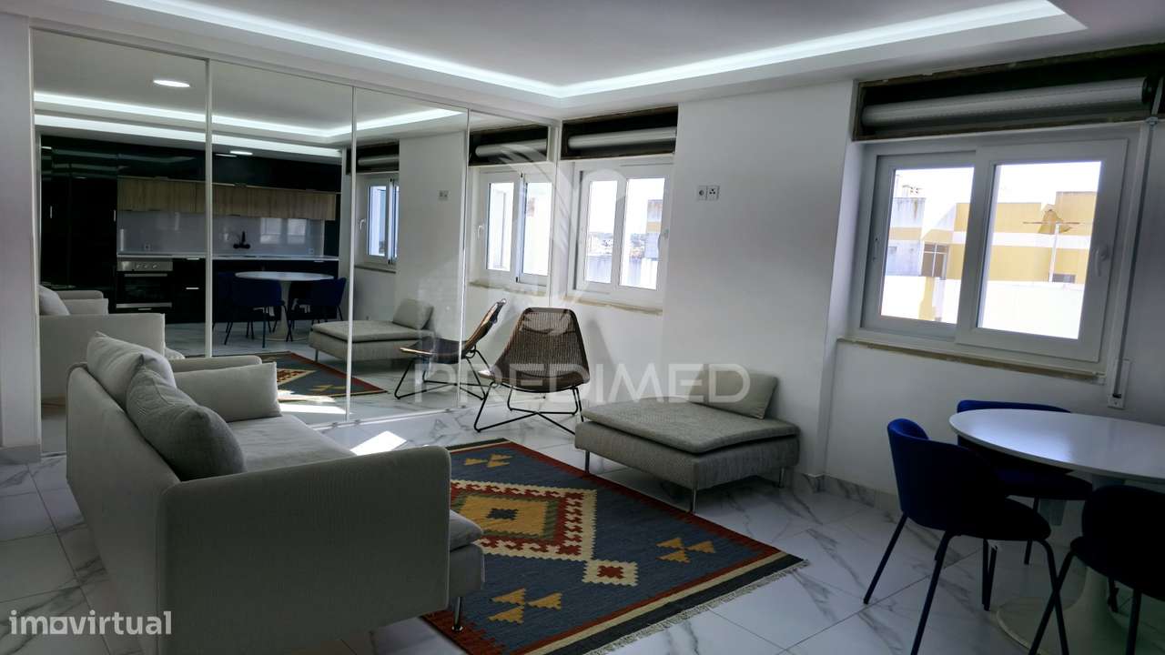 Fabulosa Penthouse T2 c/ Vista Deslumbrante para o Rio Arade - Grande imagem: 4/34