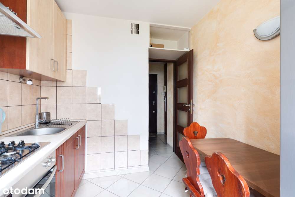 Sprzedaż lub zamiana na większe 3-4 pokojowe mieszkanie. Dopłata-5