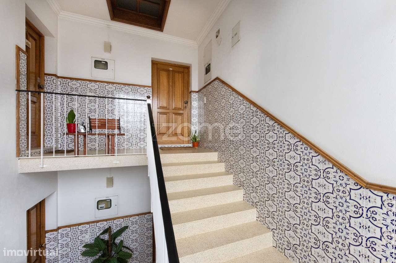 Apartamento T1 em Excelente Estado - Grande imagem: 3/20