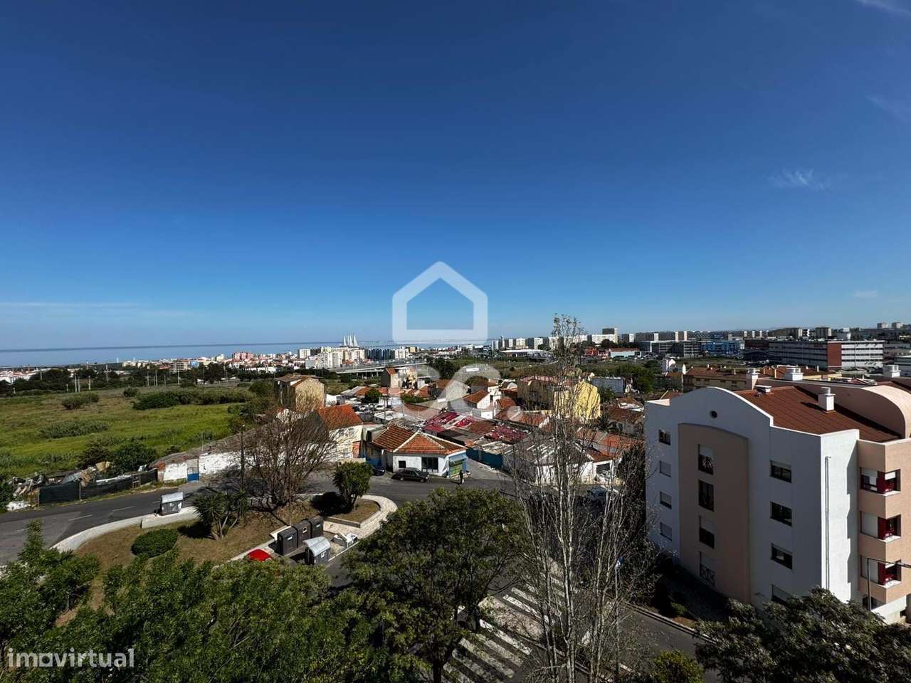 Apartamento T3 no Prior Velho com Vista Rio-16