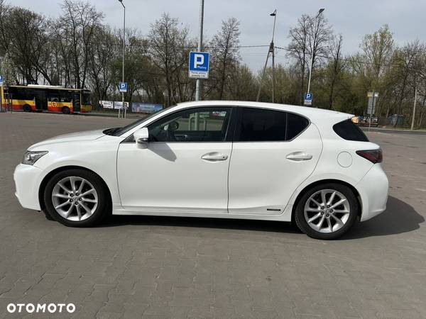 Lexus CT 200h Executive Line - 10