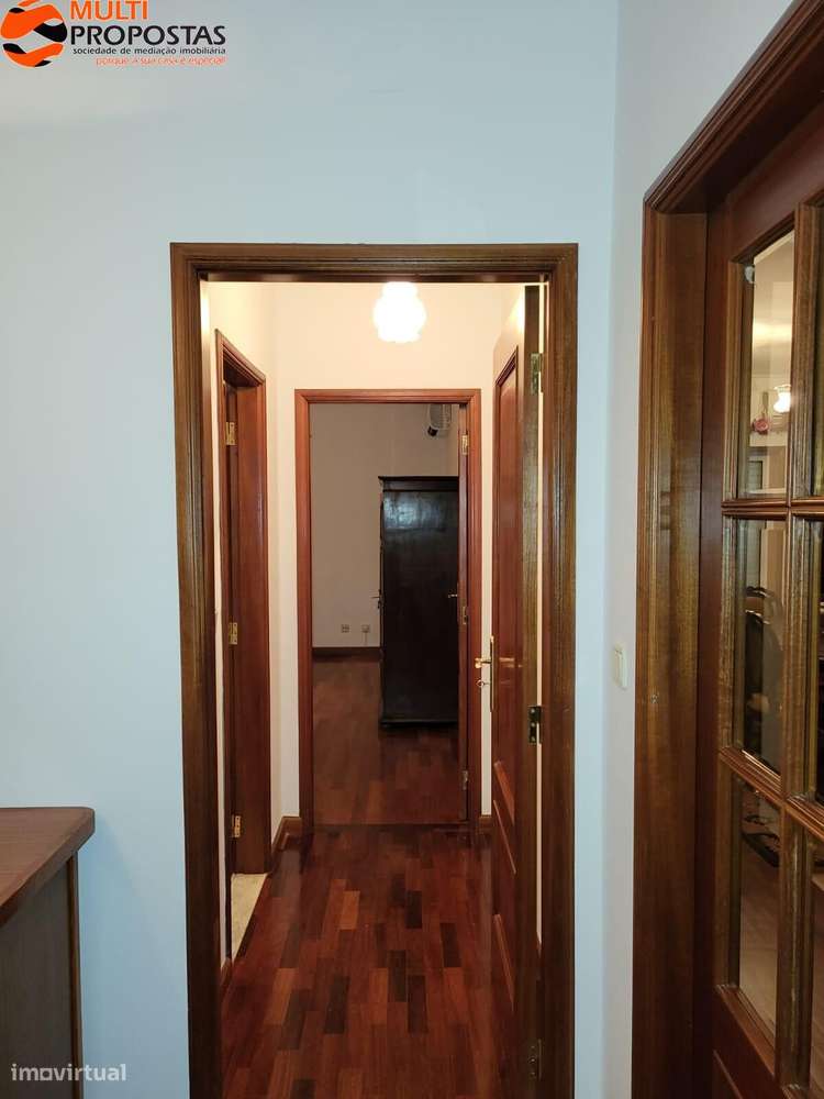 T3 MOBILADO- PAREDES DE COURA - Grande imagem: 5/25