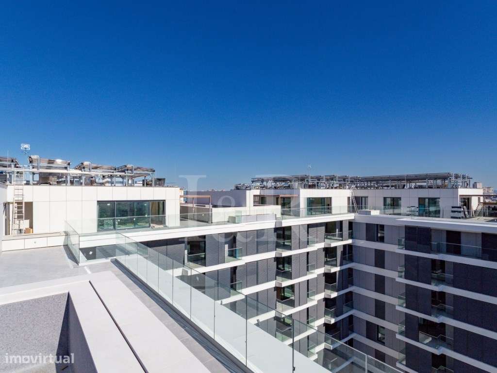 Penthouse duplex T4 com piscina privada e terraço na Praça de Espan... - Grande imagem: 4/78