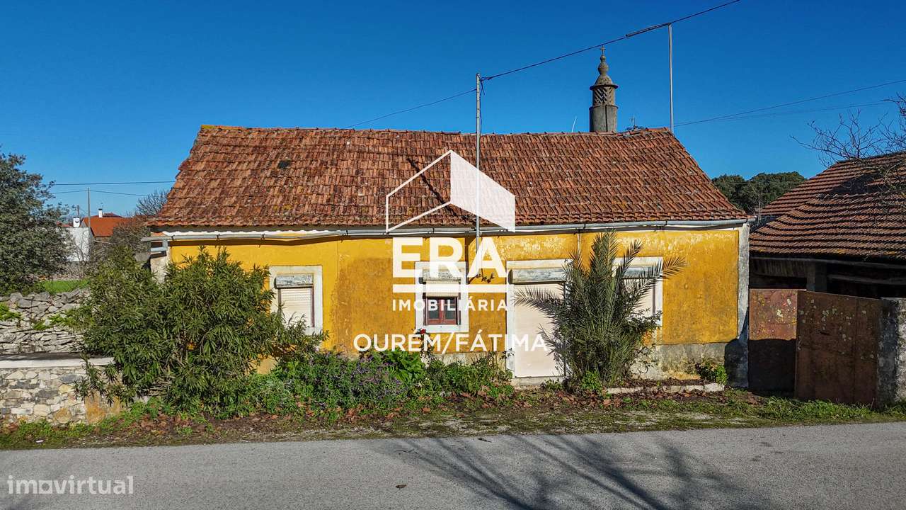 Moradia T3 para reconstrução no Bairro, Ourém-25