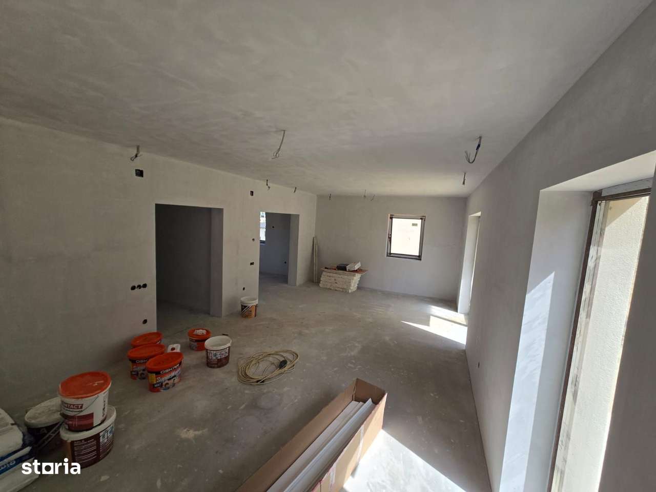 Casa D-P-E 240 mp, teren 800 mp,comosion ZERO! - Imagine principală: 5/12