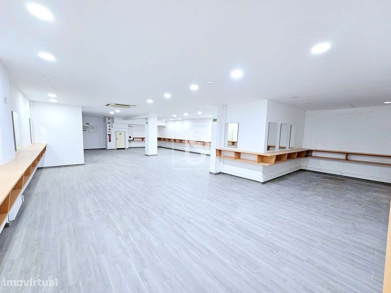 Loja 390 m2 Avenidas Novas - Campo Pequeno-18