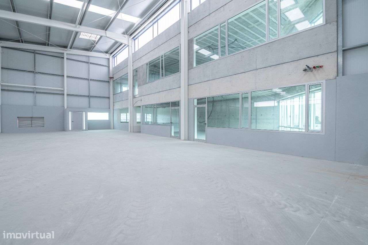 Unidade Fabril Nova em Zona Industrial-12