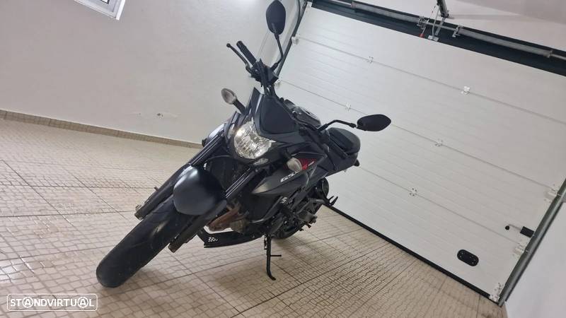 Suzuki GSX GSX-S 750 BLACK EDITION - 3