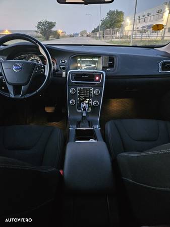 Volvo S60 D4 Geartronic - 12