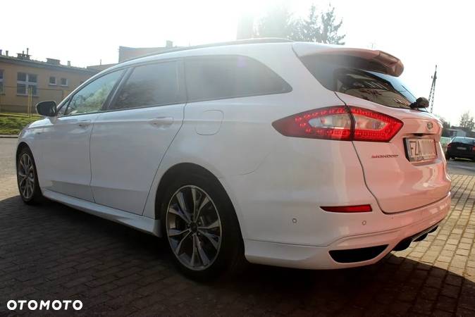 Ford Mondeo 2.0 TDCi ST-Line PowerShift - 11