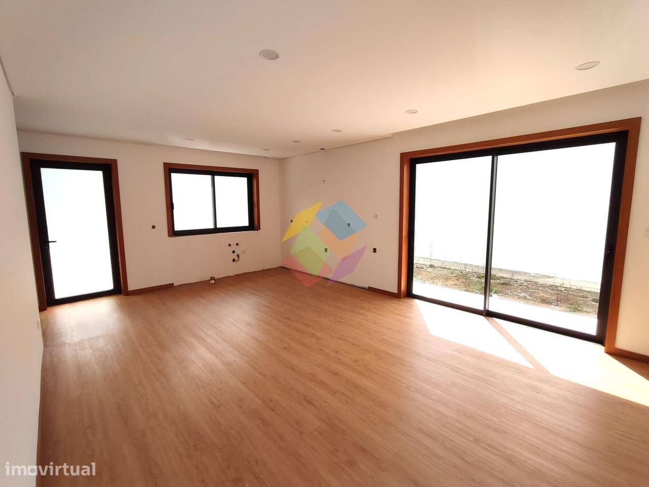 Magnífica Moradia T3 +1 em Stª. Maria da Feira-17