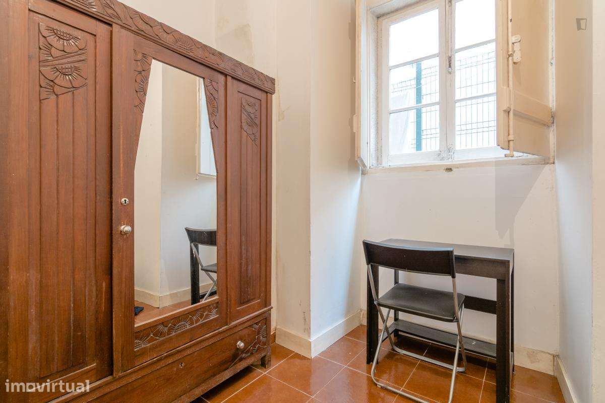 Quarto - localizado em Bairro Alto Lisbon - Grande imagem: 5/6