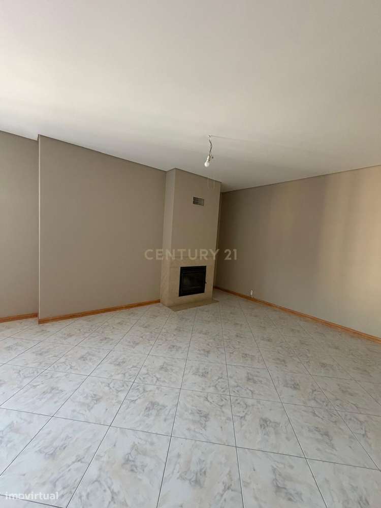 Apartamento Renovado em Braga (São Vítor) com Vista Panorâmica-9