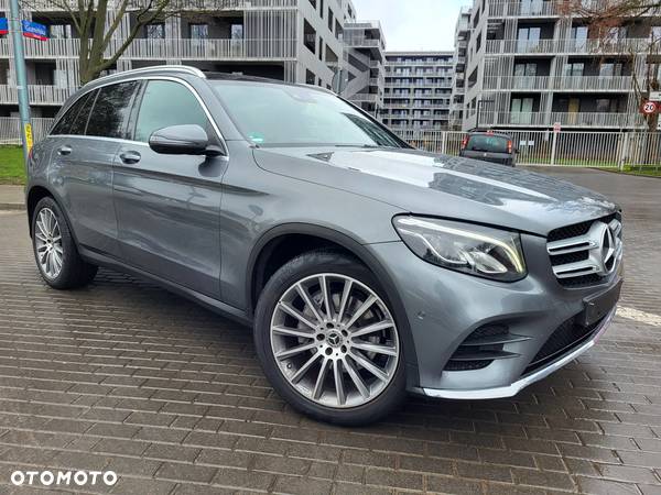 Mercedes-Benz GLC Coupe 300 4-Matic - 1