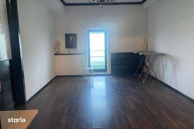 Spatiu comercial de inchiriat - Imagine principală: 4/6