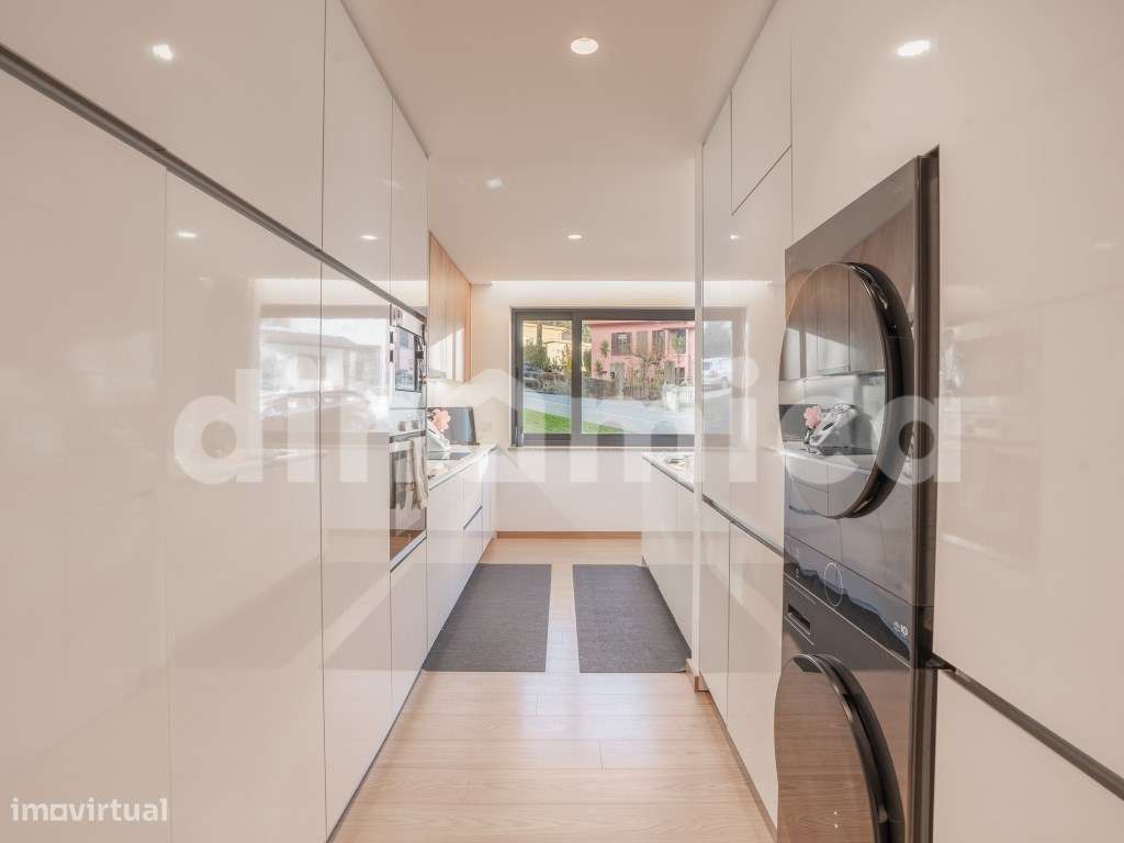 Espaço, conforto e privacidade tudo o que procura, mesmo às portas ... - Grande imagem: 4/24