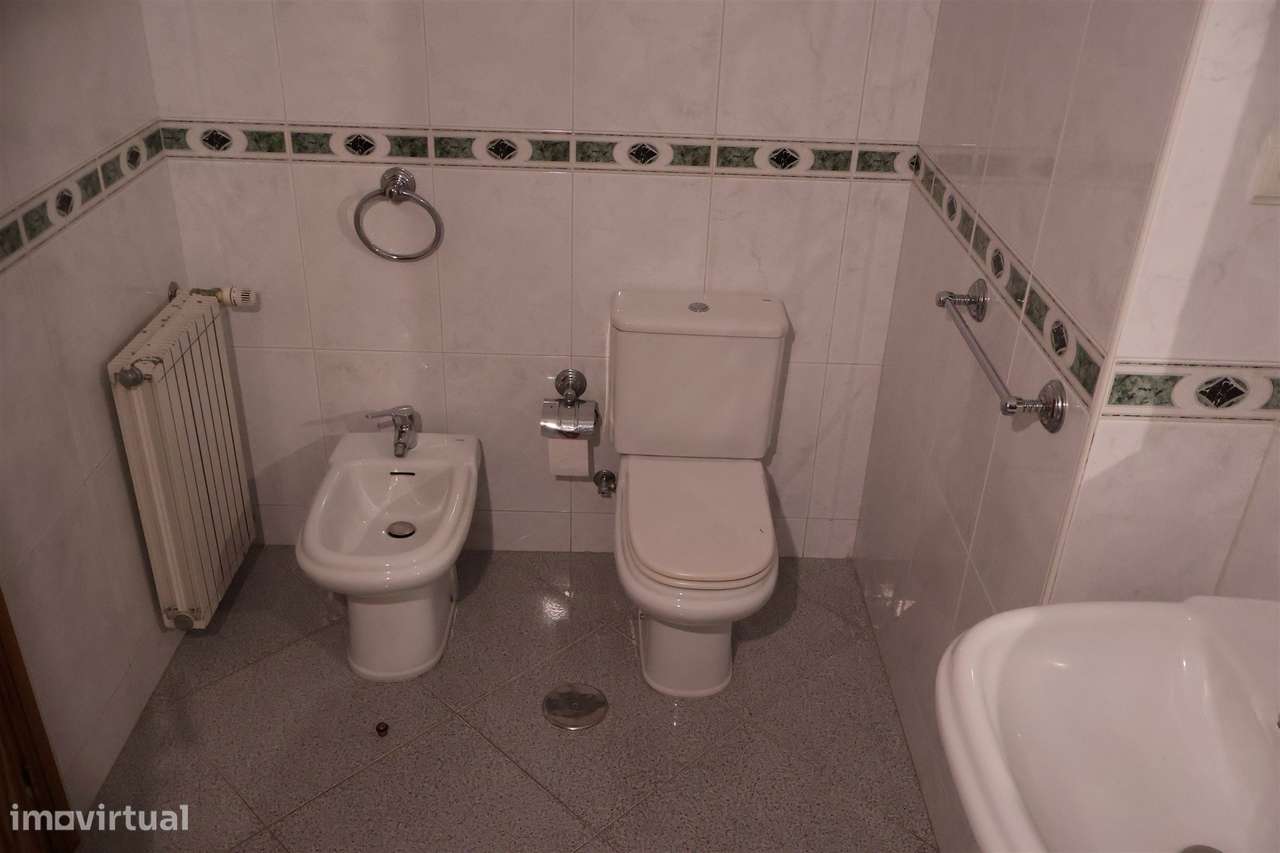 Apartamento T2 Venda em Viana do Castelo (Santa Maria Maior e Monserra-11