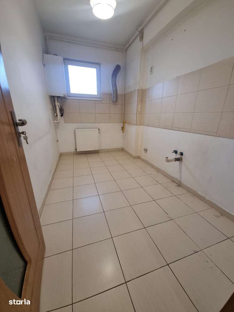 Apartament 2 camere decomandat, parcare, metrou Berceni 10 min - Imagine principală: 1/6