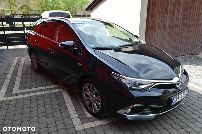 Toyota Auris 1.8 VVT-i Hybrid Automatik Touring Sports Executive - 4