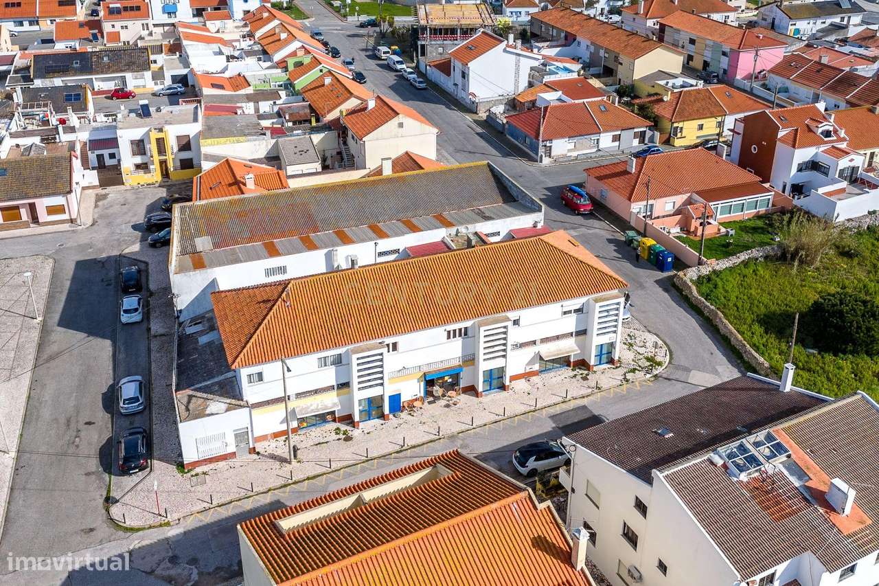 LOJA NO CENTRO DE PENICHE IDEAL PARA O TEU NEGÓCIO - Grande imagem: 2/7