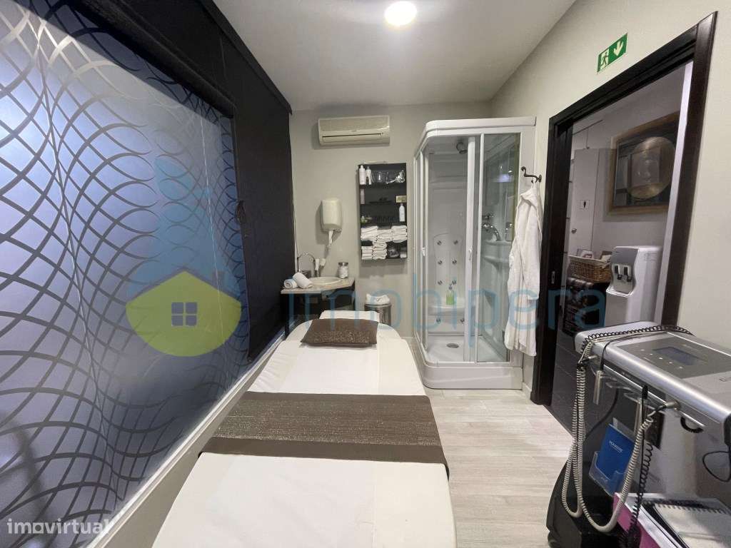 Espaço comercial na Marina de Vilamoura - Grande imagem: 5/19