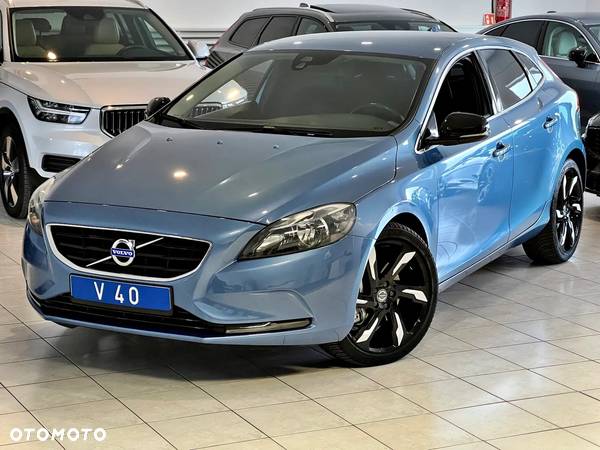 Volvo V40 D4 Drive-E Momentum - 1