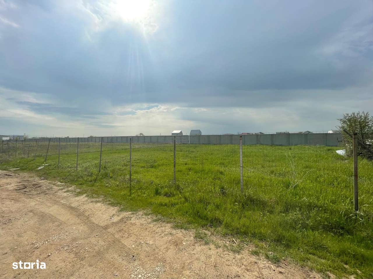 Vând teren zona Aeroport - Imagine principală: 5/5