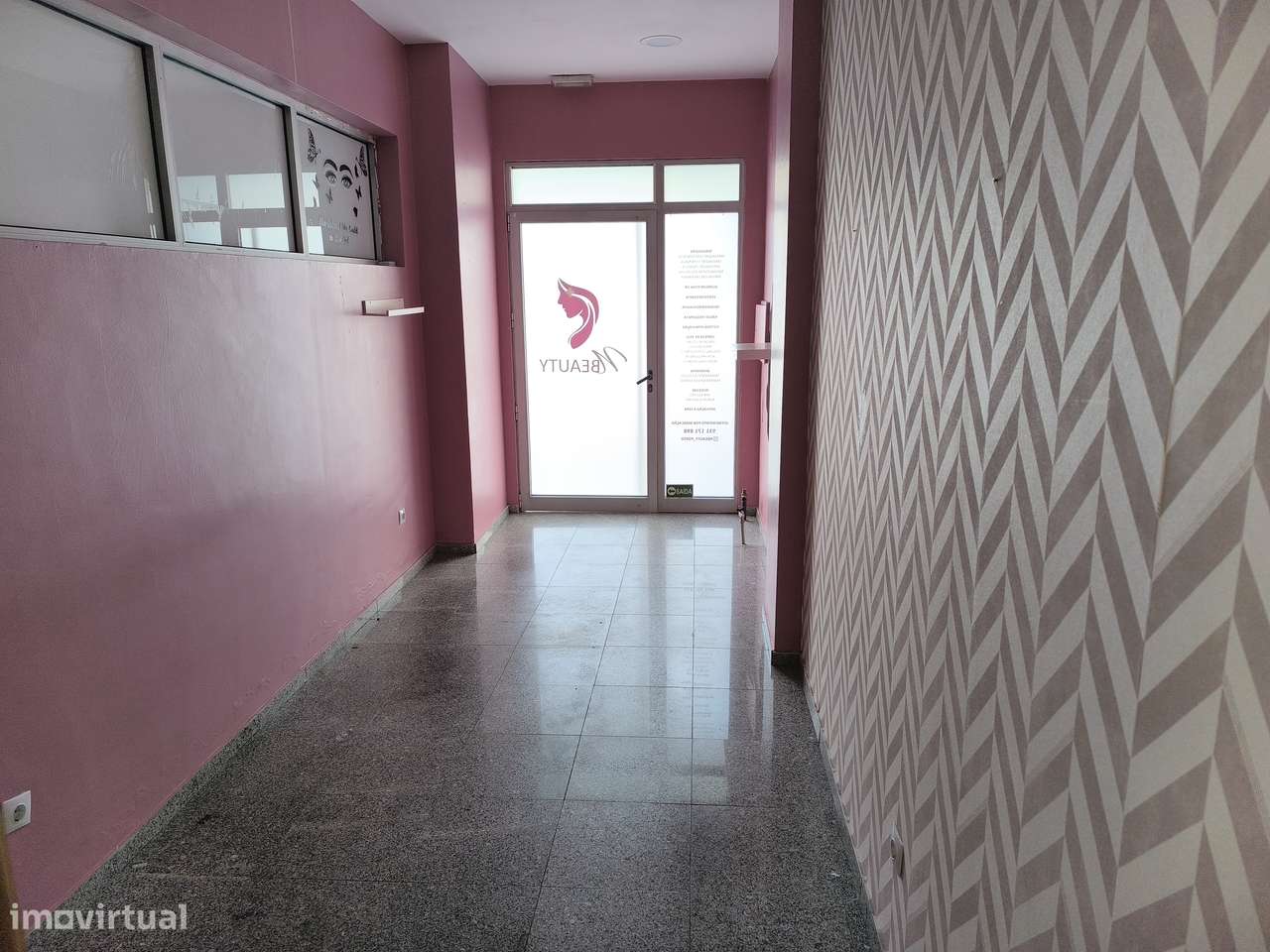 Loja Porto, R. Costa Cabral - Grande imagem: 3/7