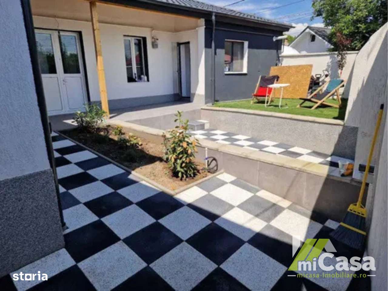 Casă recent renovată cu 2 apartamente separate - Str. Cernat, Galați-0