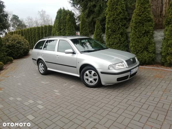 Skoda Octavia - 1