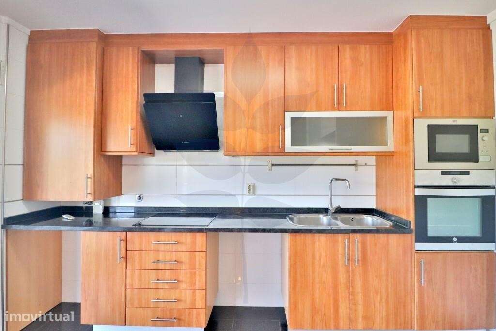 Venda apartamento T3 na freguesia de Este (São Pedro)-18