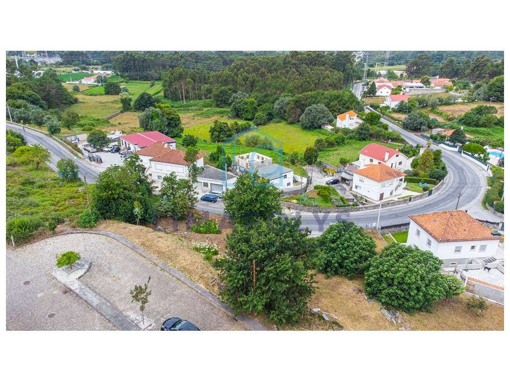 Terreno para construção com 601 m2.-2