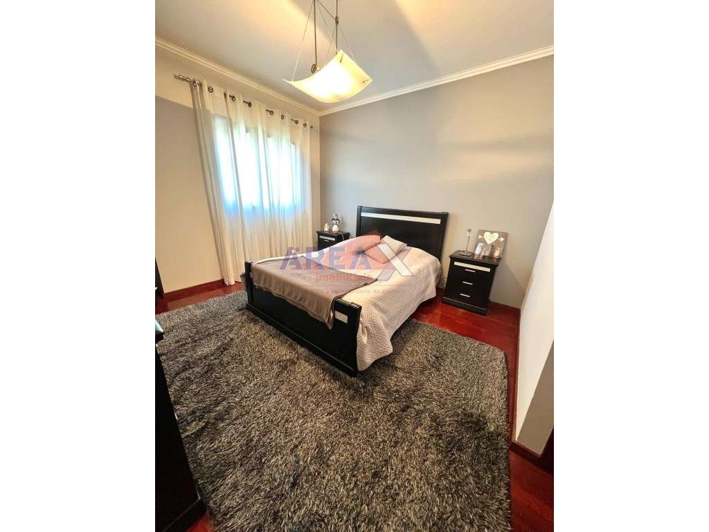 Moradia Geminada T3 em Vila de Cucujães-23