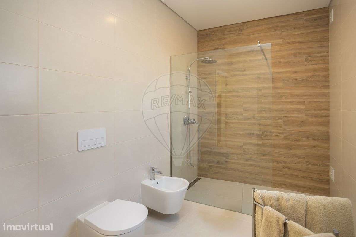 Moradia T4 para venda-15