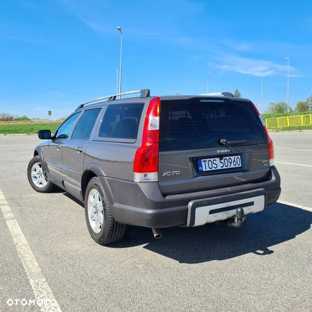 Volvo XC 70 2.5T AWD Momentum - 13