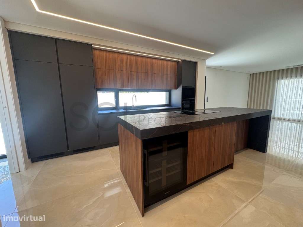 Moradia T4 Luxo Isolada | Belverde | Piscina | Garagem-36