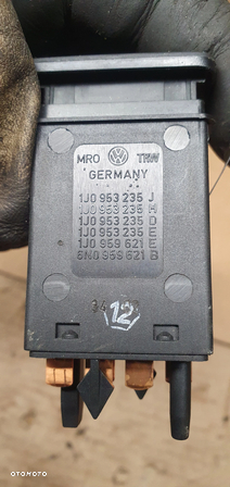 Przełącznik włącznik grzania szyby VW Golf IV 4 Bora 1J0953235J - 4