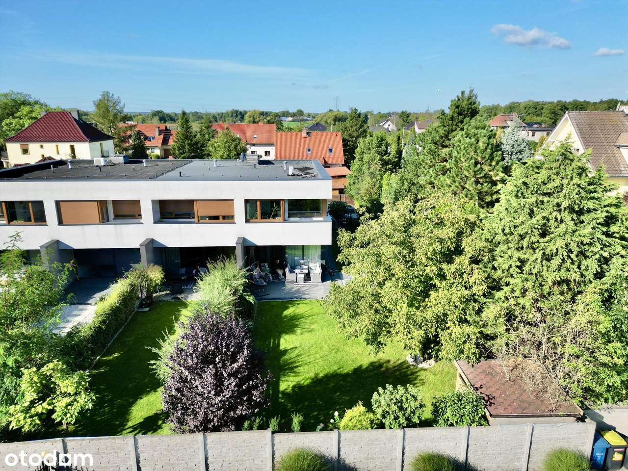 Nowoczesny dom, w którym każdy detal pracuje na Twój komfort-18