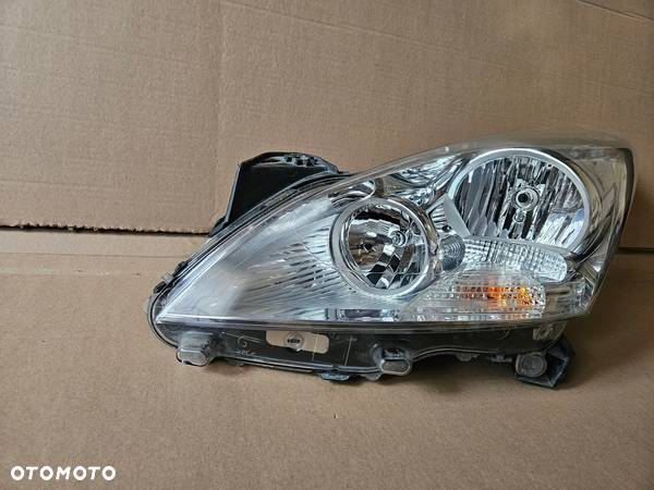 LAMPA LEWY PRZÓD PEUGEOT 3008 5008 I EUROPA - 2