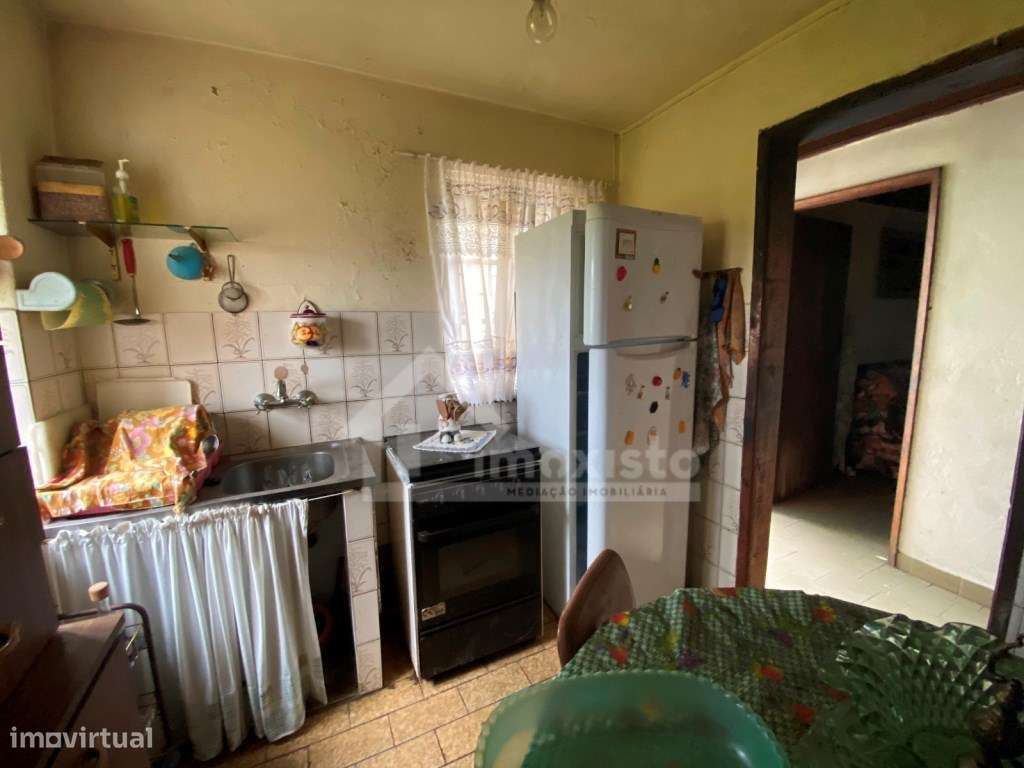 Moradia com terreno e anexos em Figueiró dos Vinhos - Grande imagem: 5/38