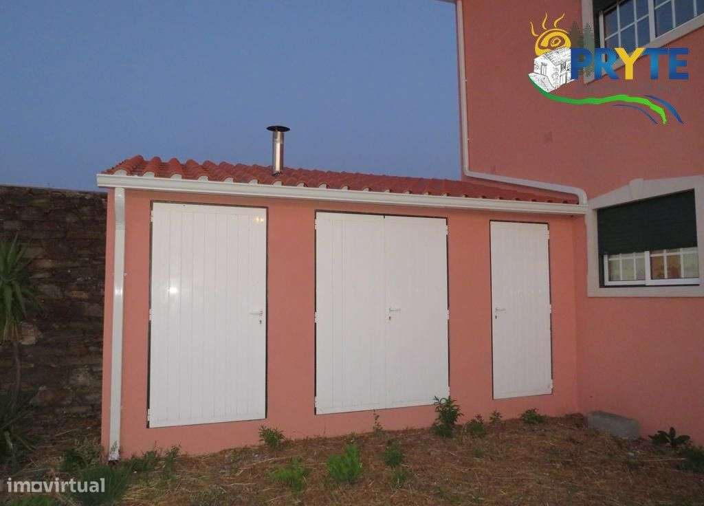 Moradia de tipologia T4 situada em Cruz do Fundão - Troviscal - Sertã - Grande imagem: 4/58